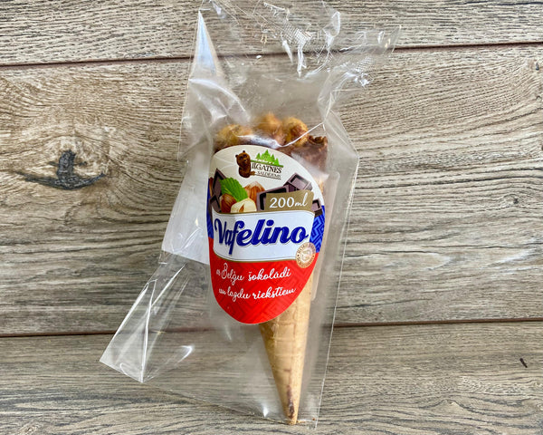 VAFELINO Plombīra saldējums ar Beļģu šokolādi un lazdu riekstiem  [ 200 ML ]