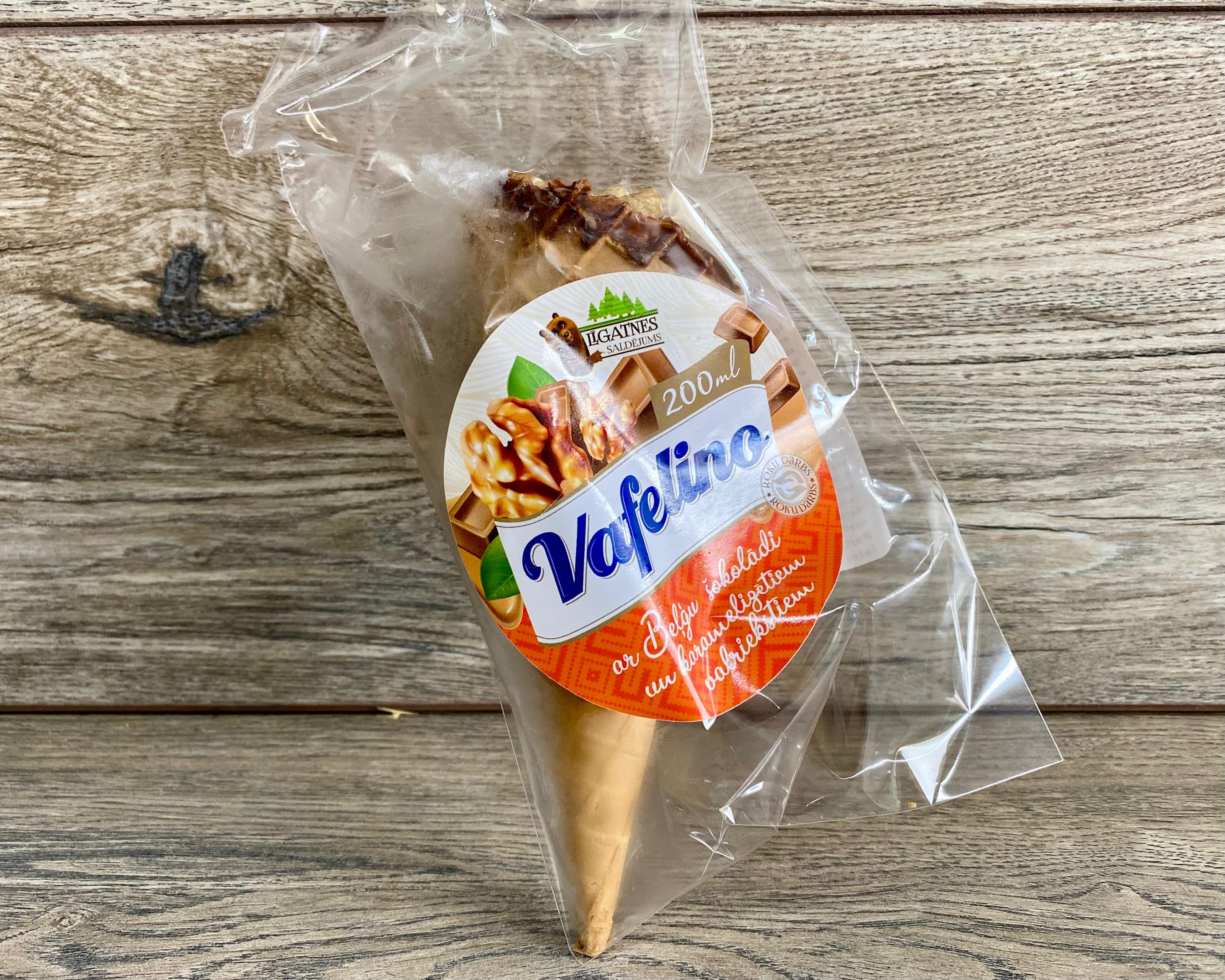 VAFELINO Plombīra sald. ar Beļģu kar. šokolādi un kar. valriekstiem  [ 200 ML ]