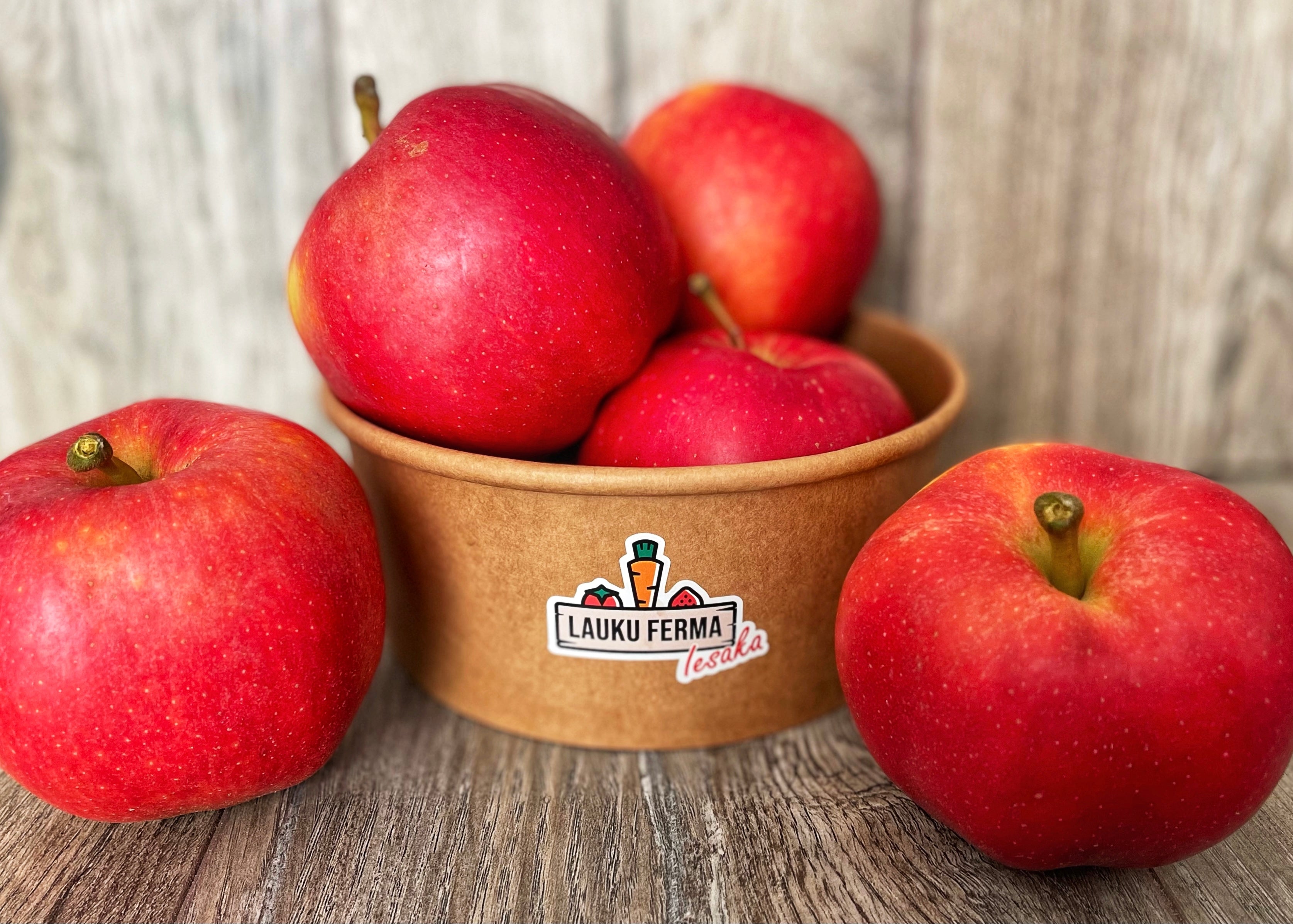 Āboli Royal Gala 🍎 [ 1 KG ]